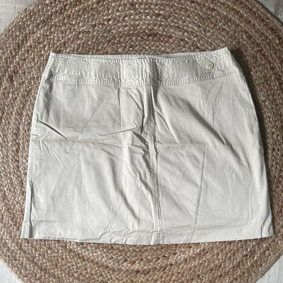 St. John’s Bay Stretch Khaki Skirt Size 18W - Picture 1 of 4